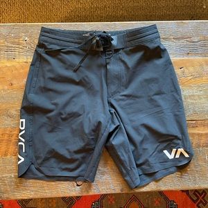 RVCA 4 WAY PERFORMANCE STRETCH BOARDSHORTS